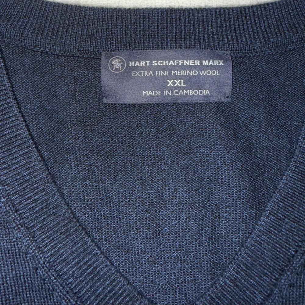 Hart Schaffner Marx Merino Wool V-Neck Sweater - Navy. Size XXL - Picture 12 of 14
